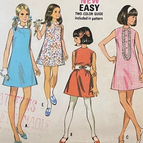 Vtg McCalls 9751 Dress Pattern 10 Girl 1969 Variation Sleeveless Aline Short - Picture 1 of 6
